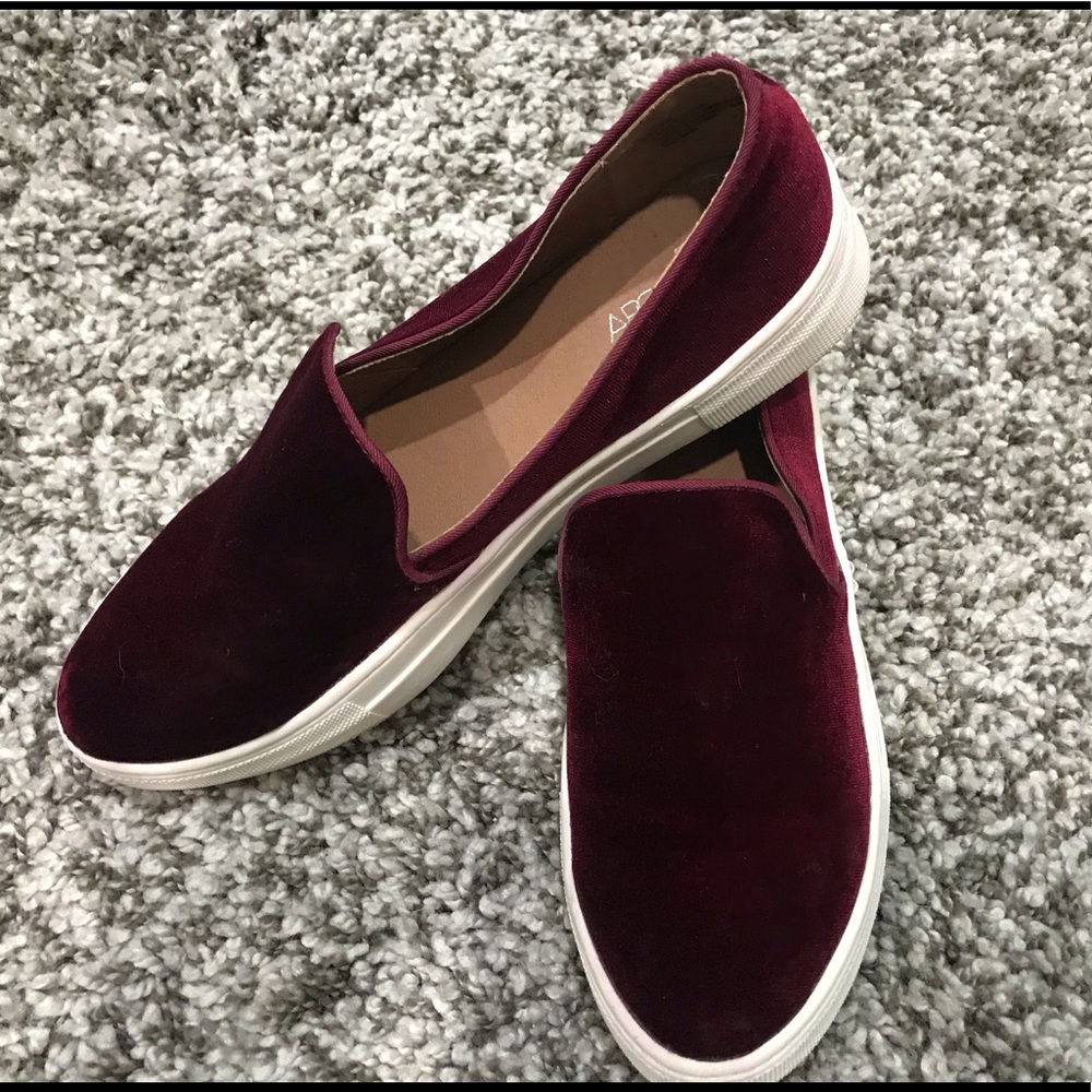 Abound maroon velvet shoes